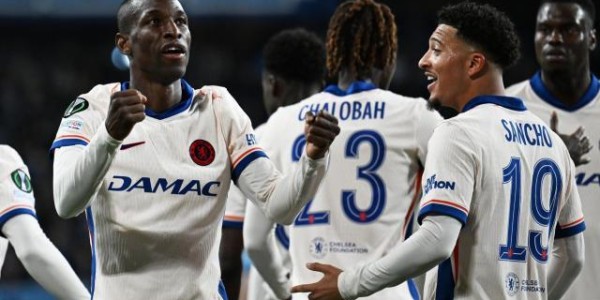 开云官方网站-切尔西“降维打击”轻松获胜，帕尔默依旧“低气压”