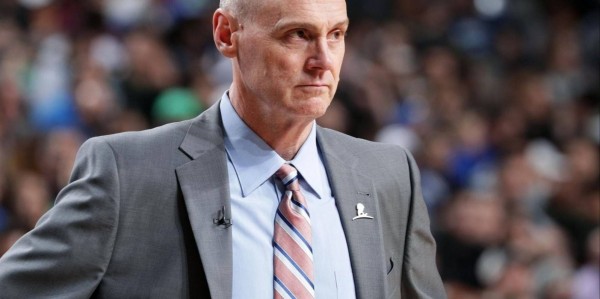 开云网址-🎤卡莱尔总结失利：我们输掉了篮板之争，也输掉了失误控制之争